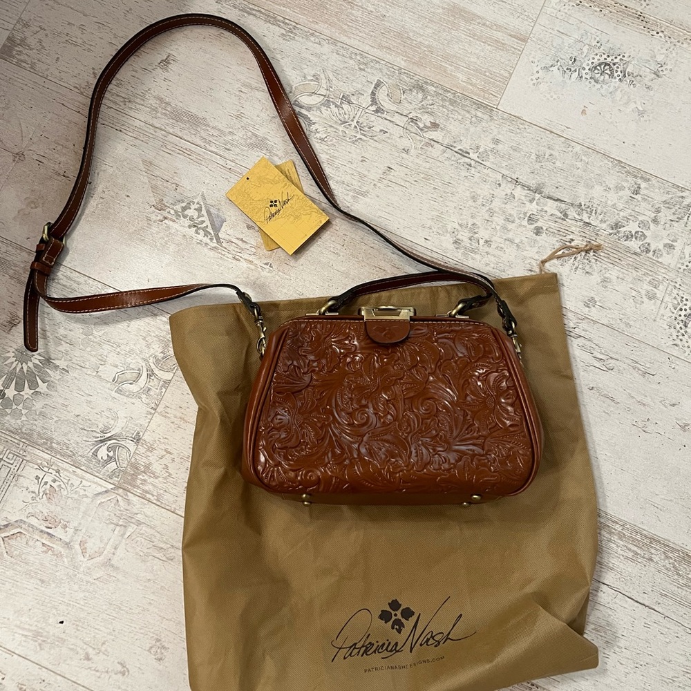 Patricia Nash tooled doctors bag